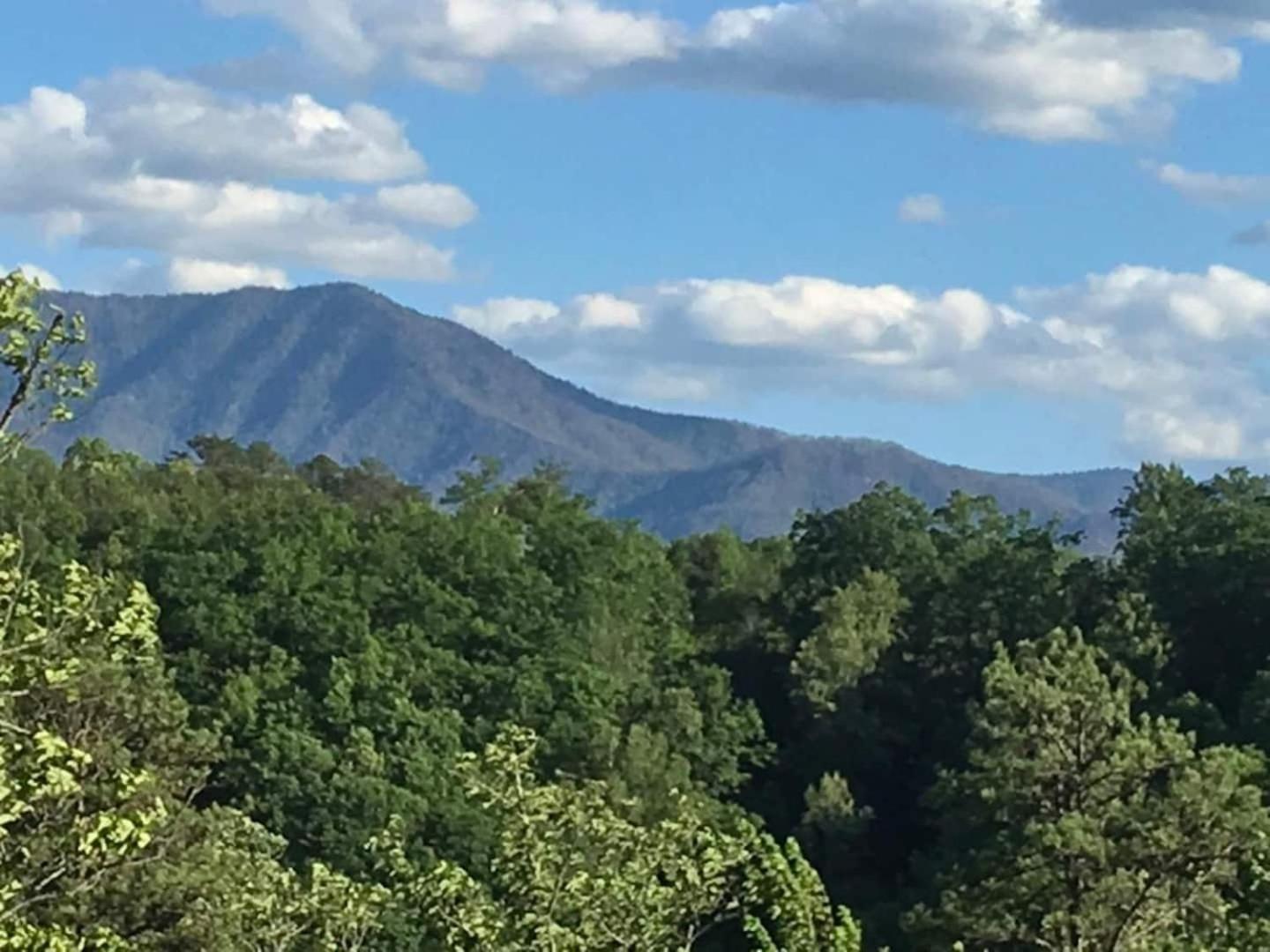 Romantic Mtn Cabin Hot Tub & Jacuzzi Views Villa Sevierville Esterno foto