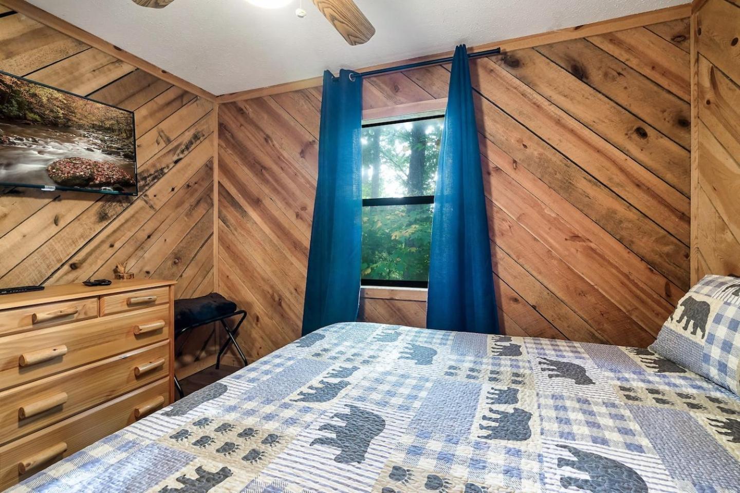 Romantic Mtn Cabin Hot Tub & Jacuzzi Views Sevierville Esterno foto